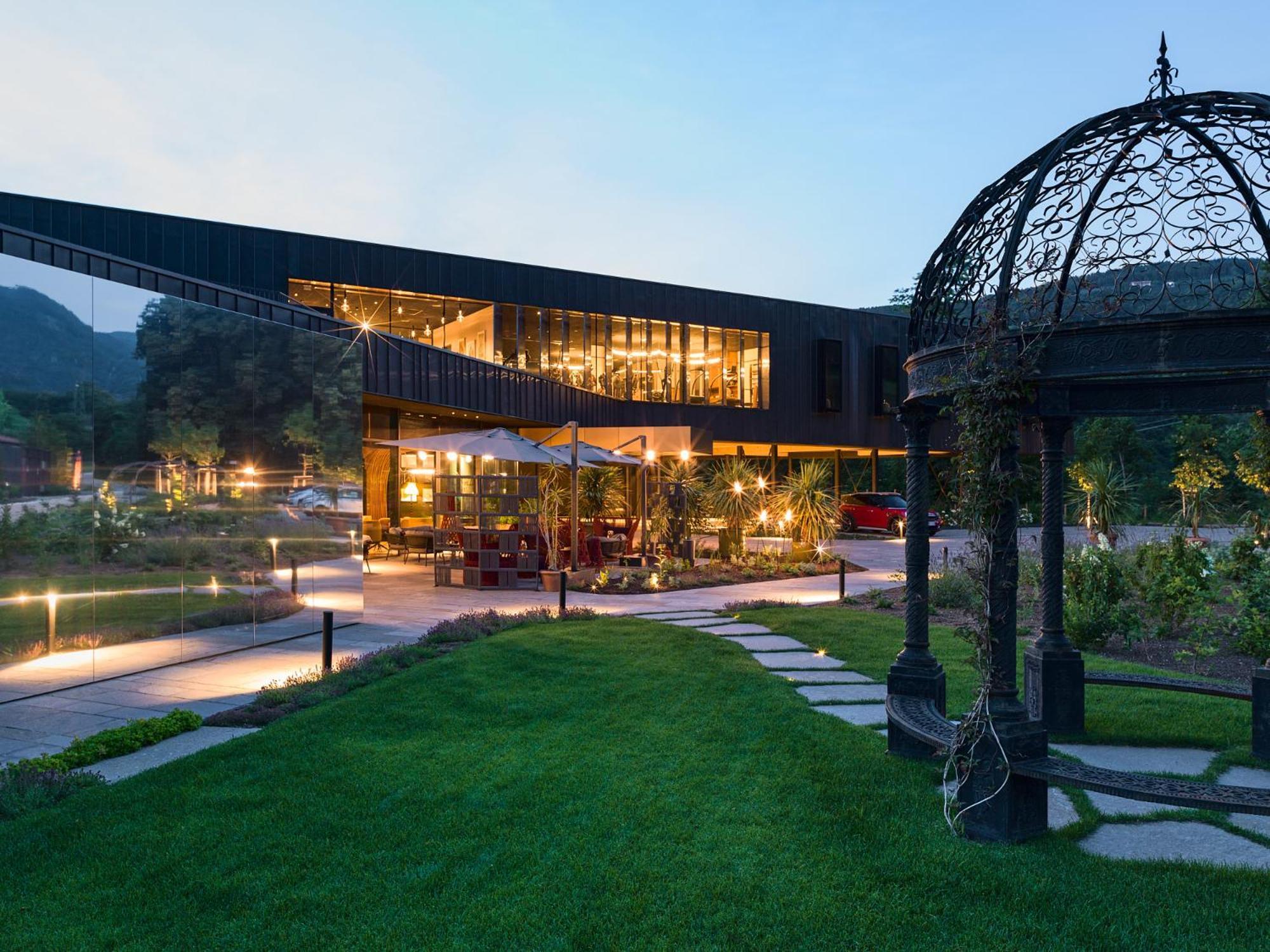Manna Resort 몬타냐 외부 사진